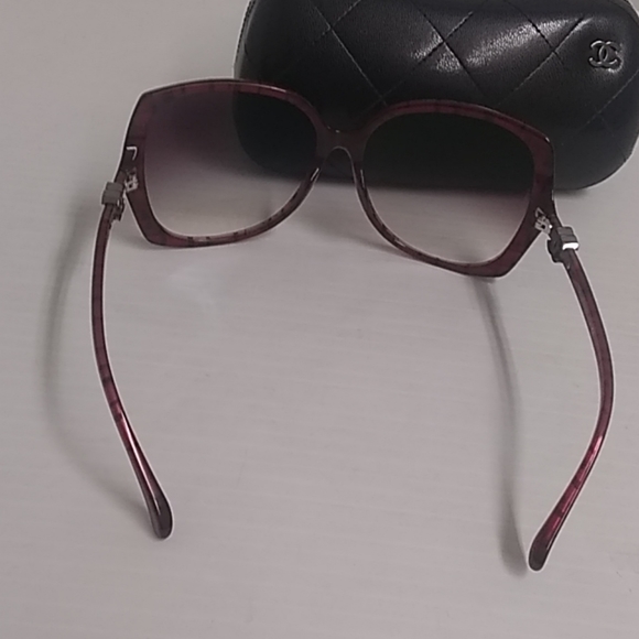 Chanel sunglasses 5216 c.1306/3P red burgundy - Picture 4 of 7